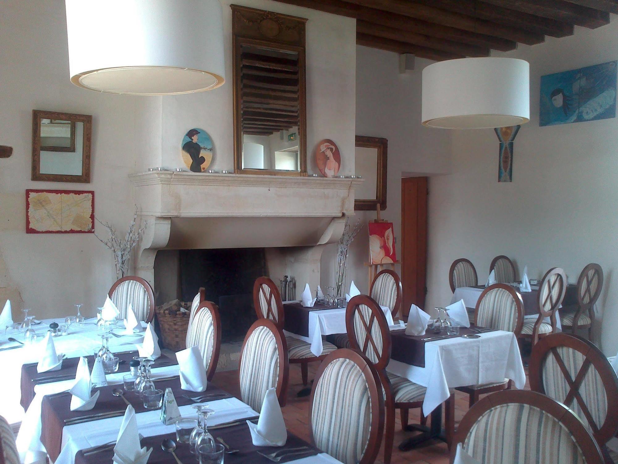 Domaine Du Normandoux, The Originals Relais Hotel Terce Exterior photo