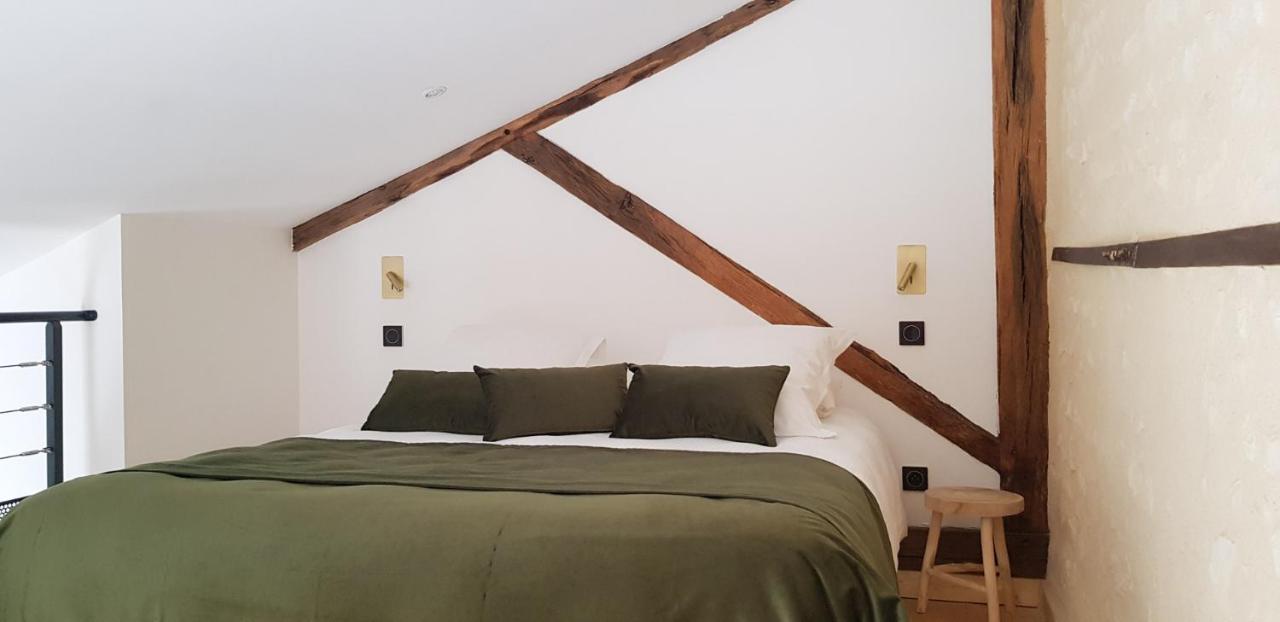 Domaine Du Normandoux, The Originals Relais Hotel Terce Exterior photo